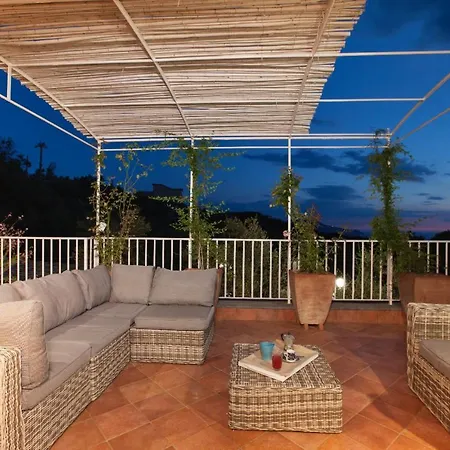 Rusella Villa *