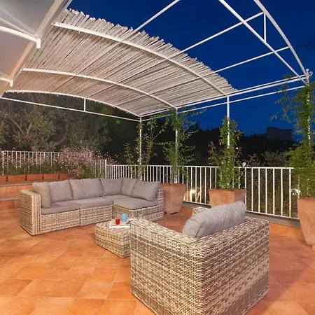 Rusella Villa *